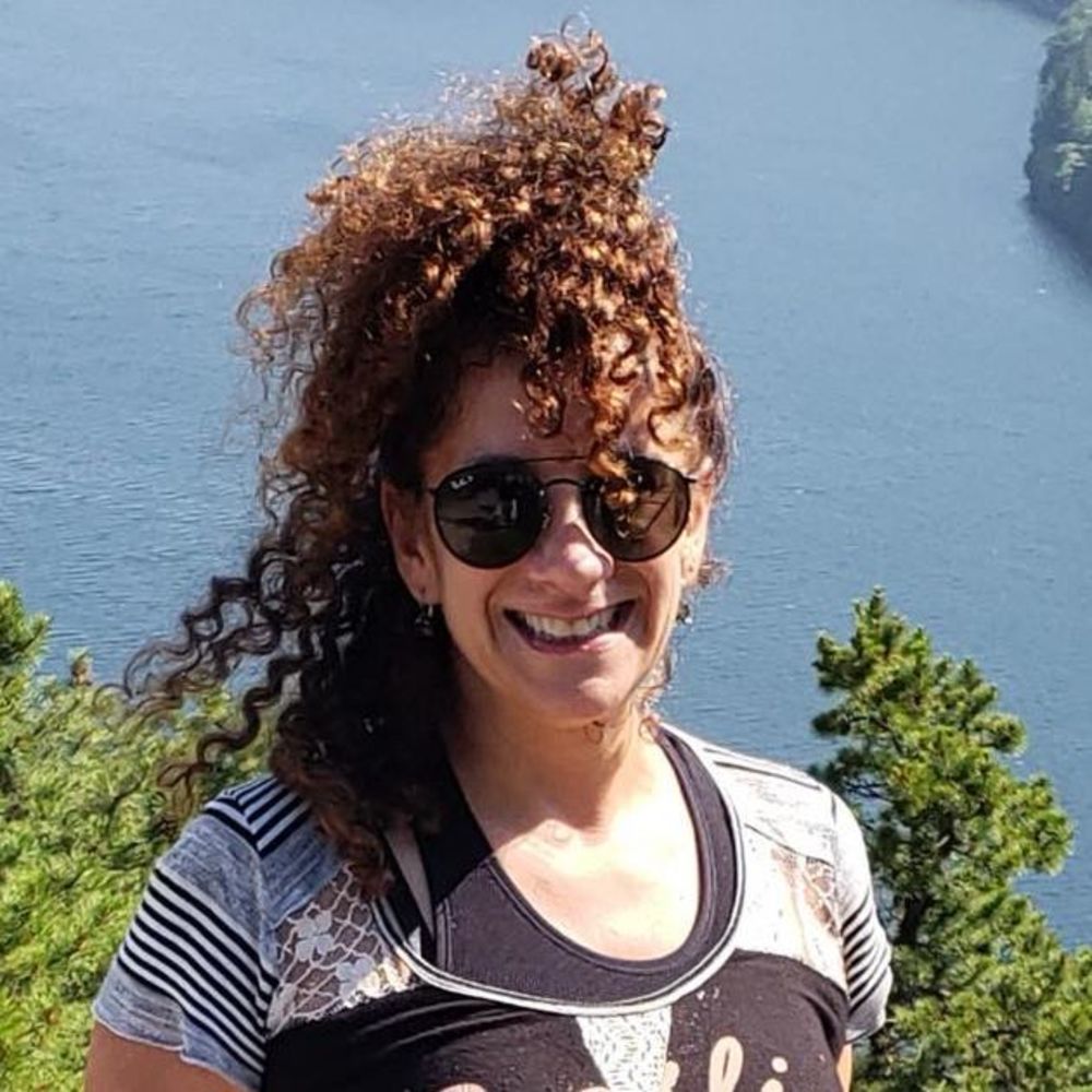 Meet your Posher, Denise